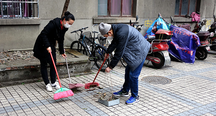 2-打掃院落.jpg